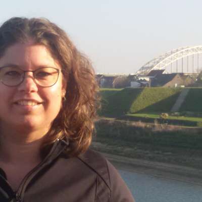 foto Suus waalbrug foto Suus waalbrug
